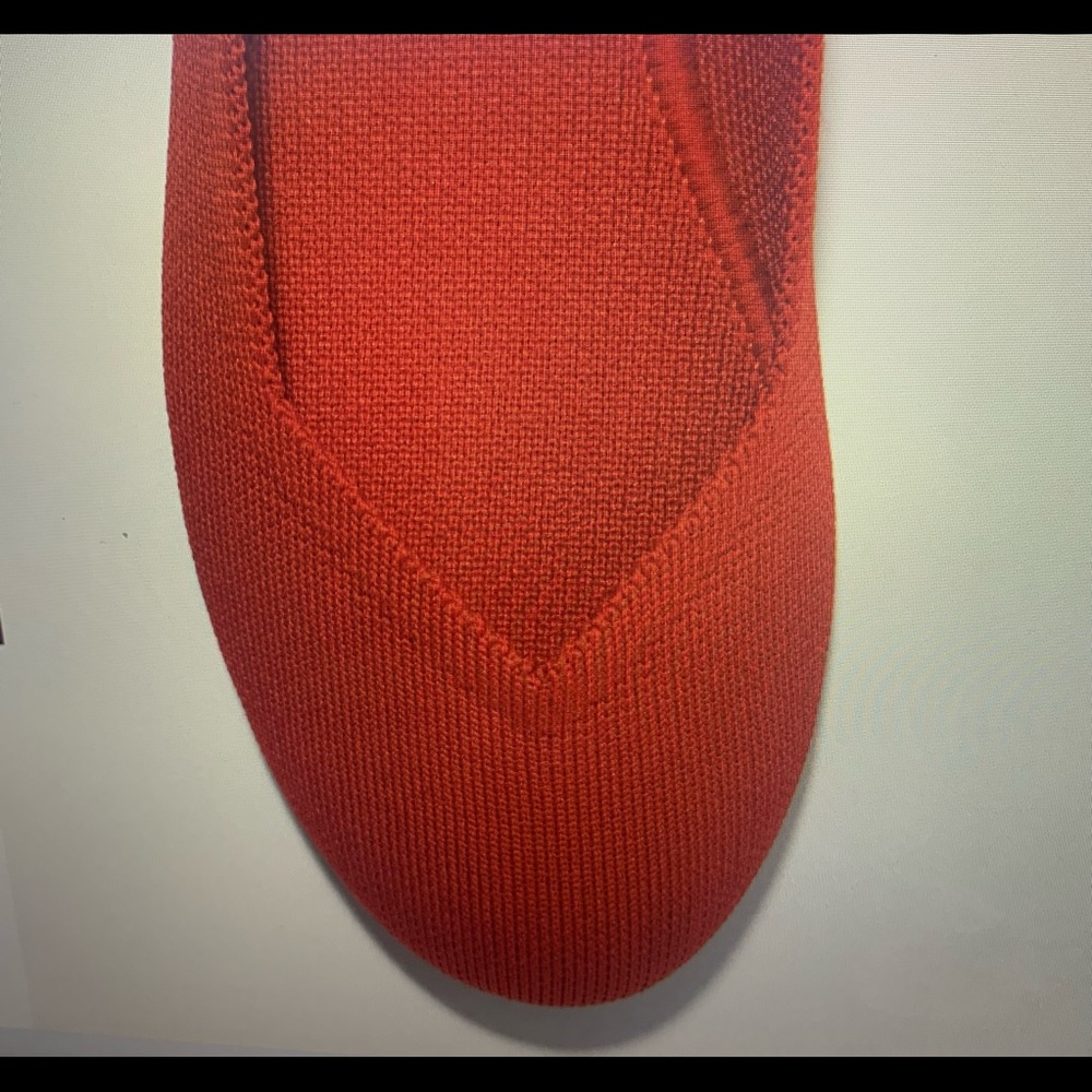 ROTHY’S~ The Classic in Bright Red~ BRAND NEW! - Picture 4 of 6